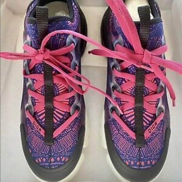 Limited edition Dior sneakers! Colors will not be made anymore! - Picture 3 of 4
